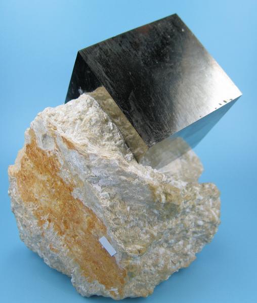 2779M-pyrite2.jpg