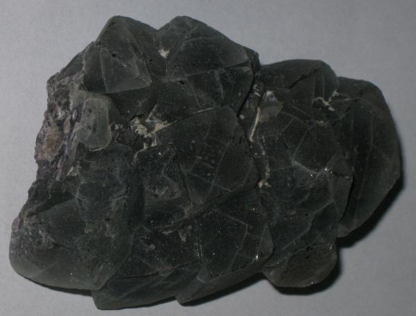 Curved fluorite crystals CO.jpg