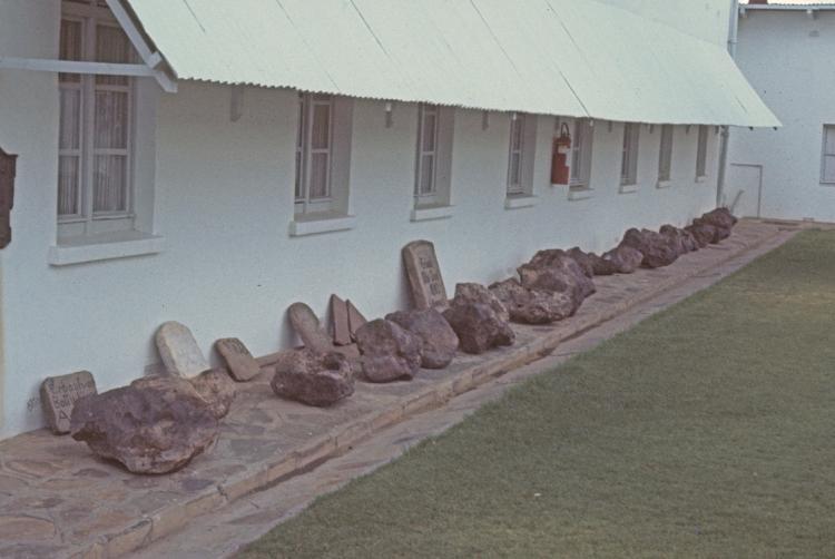 Namibia Windhoek - Meteorites - Grootfontein 1979 57.jpg