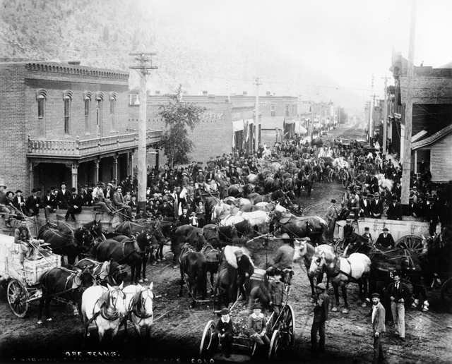 ore teams, Idaho Springs 1894.jpg