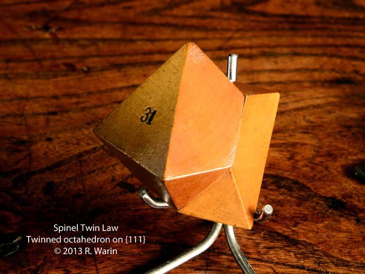 Spinel-tw-modele-3_9507_R.jpg