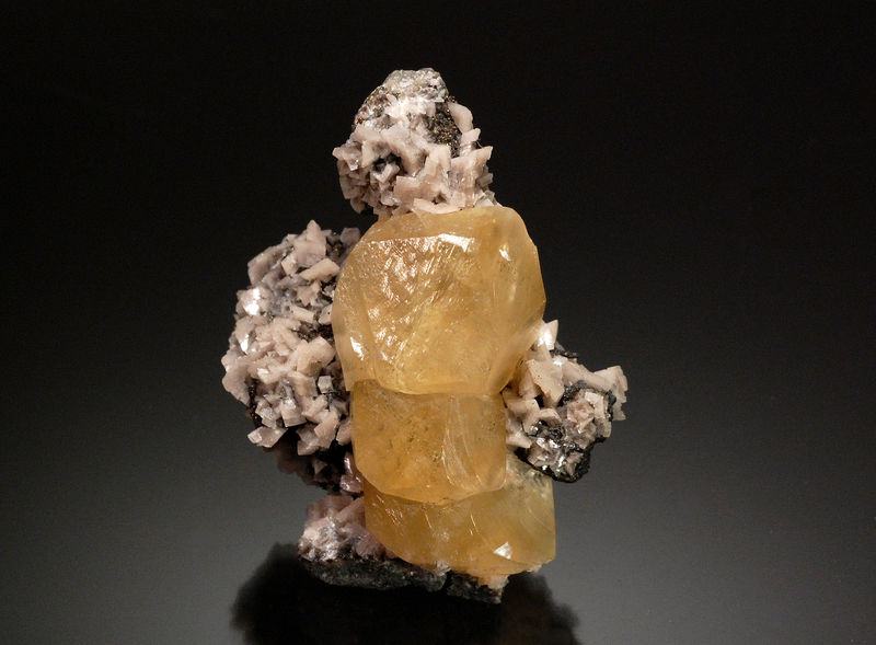 2731 Calcite - Benchmark Quarry, St. Johnsville, Montgomery Co., New York.jpg