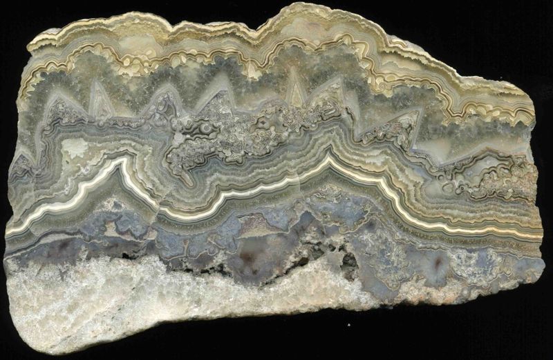 Crazy Lace, Chihuahua, Mexico 5 (Dog Tooth pseudo on calcite).jpg