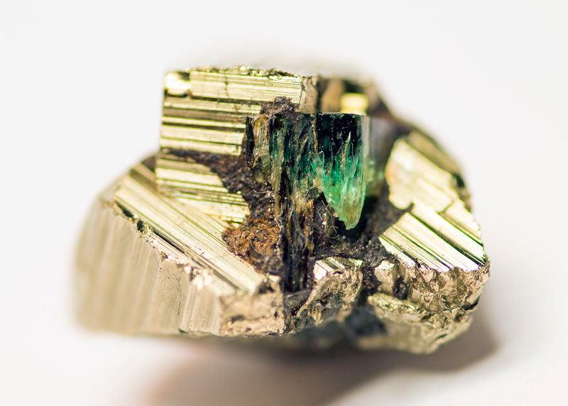 emerald-in-pyrite.jpg