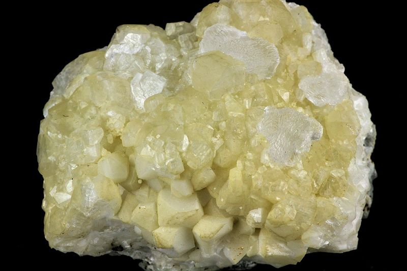 Fluorite and dolomite - Cavnic, Romania.jpg
