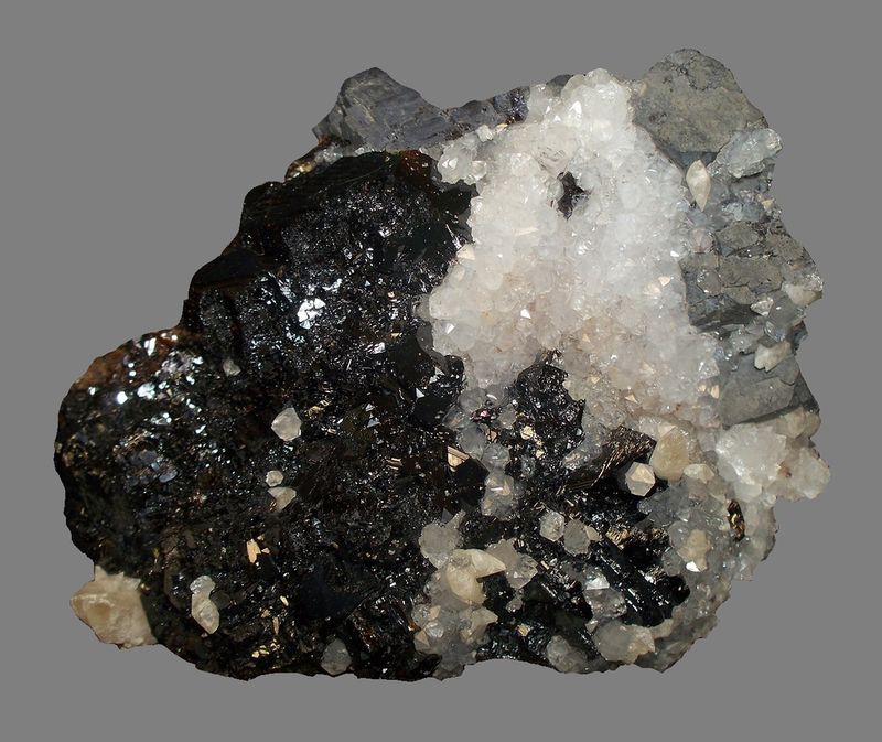 JKB927, Galena, Sphalerite, Calcite, Quartz, W.L. Davis Deardorff Mine, Illinois.jpg