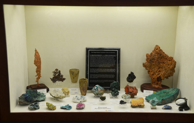 Tucson 2018 - The display cases in the Main (53).jpg