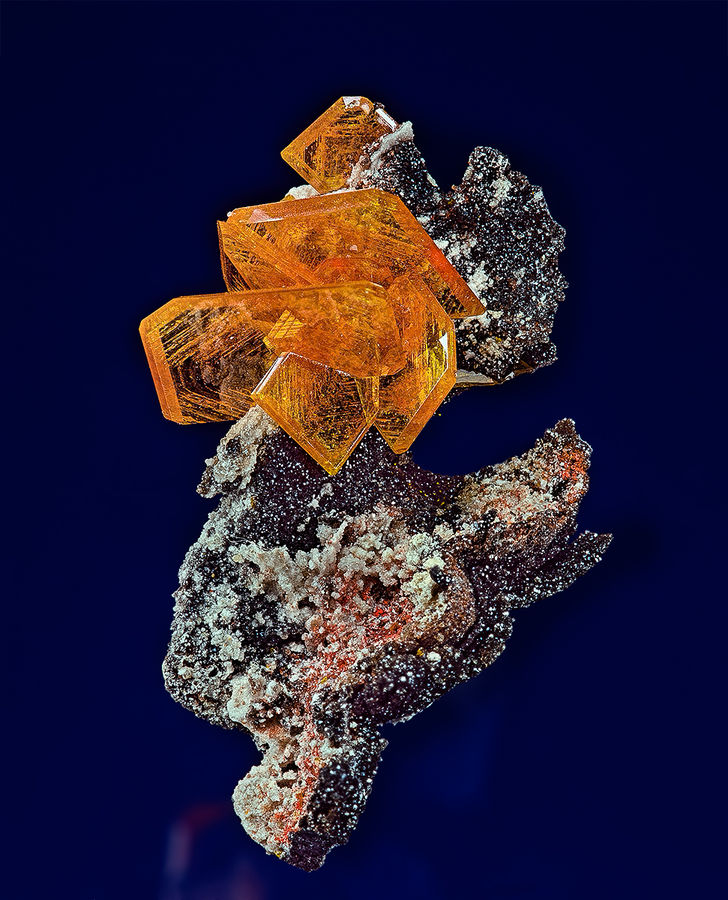 Wulfenite.jpg