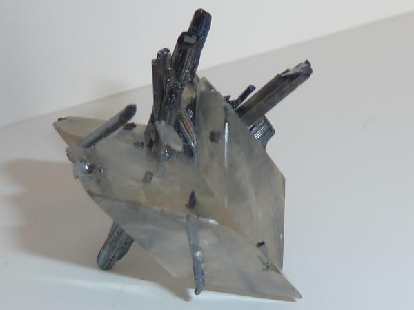 twin calcite 2.JPG